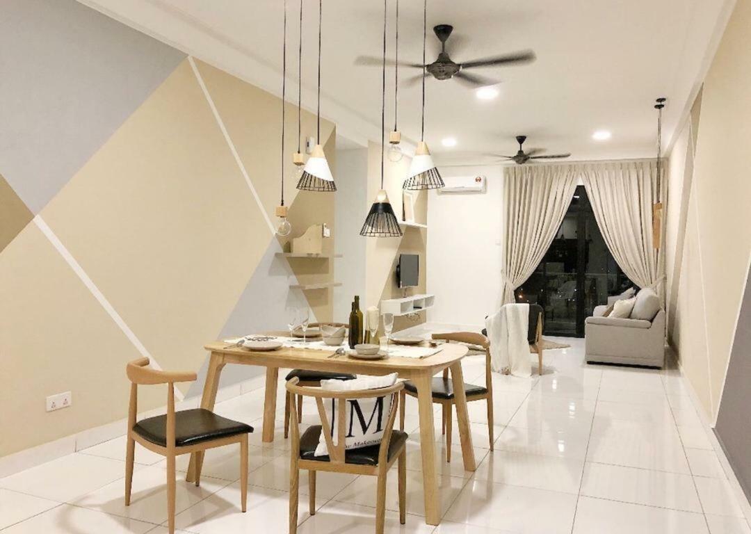 Johor Bahru Paradigm Leplatino Homestay Exterior foto
